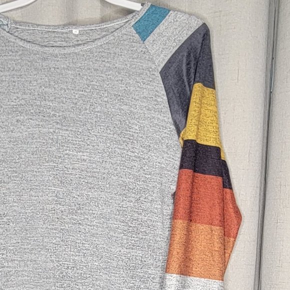 KRL Gray Sweater with color stripe sleeves - Picture 2 of 5